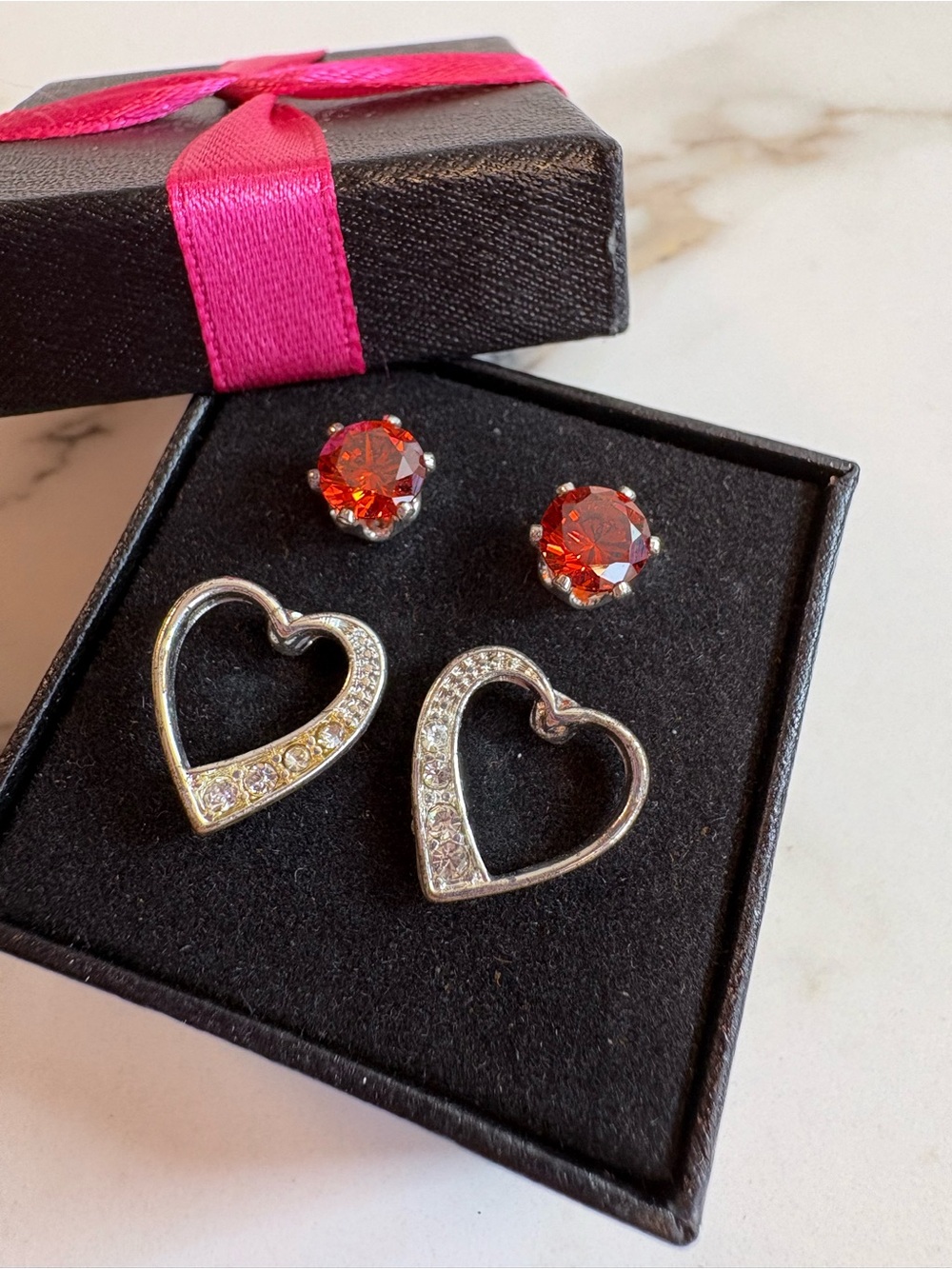 Vintage Avon Romantic Pavé Heart & Rustic Ruby Crystal Stud Earrings Gift Boxed